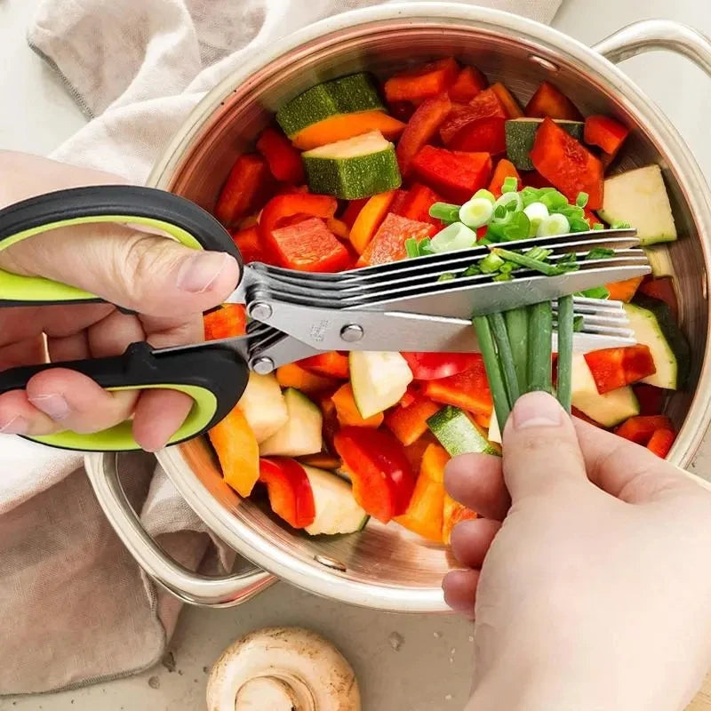 Tesoura de Cozinha Multiuso em Aço Inoxidável com Tampa de Segurança - Corta Cebola, Ervas, Carne e Legumes